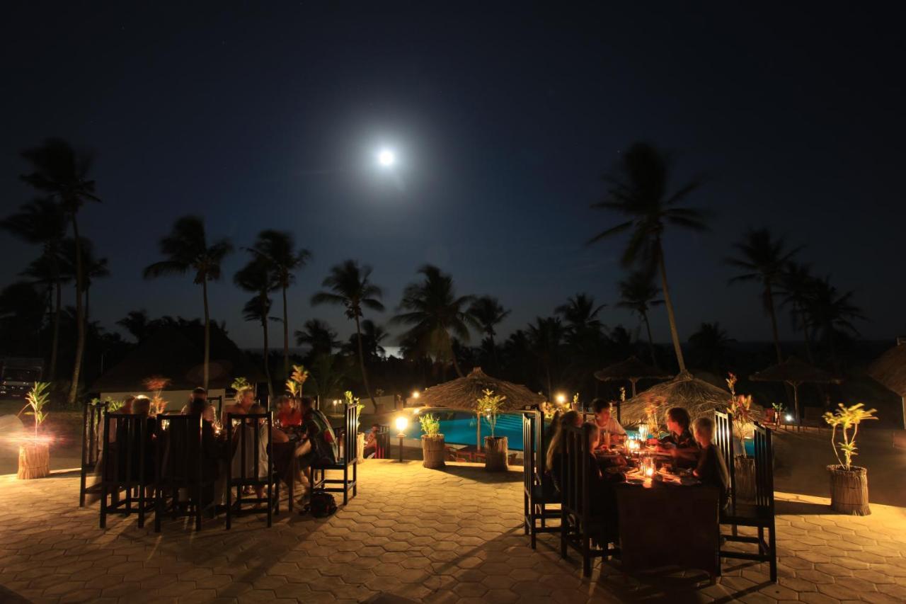 Blue Moon Beach Holiday Resort Inhambane Exteriör bild